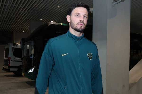 配资平台炒股票 这是卢卡斯中超第100场首发，他本赛季在对方半场传球成功率89.3%